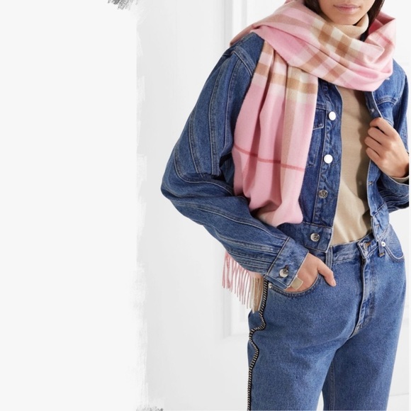 NWT Authentic Burberry FringedCheck Cashmere Scarf - Picture 3 of 8